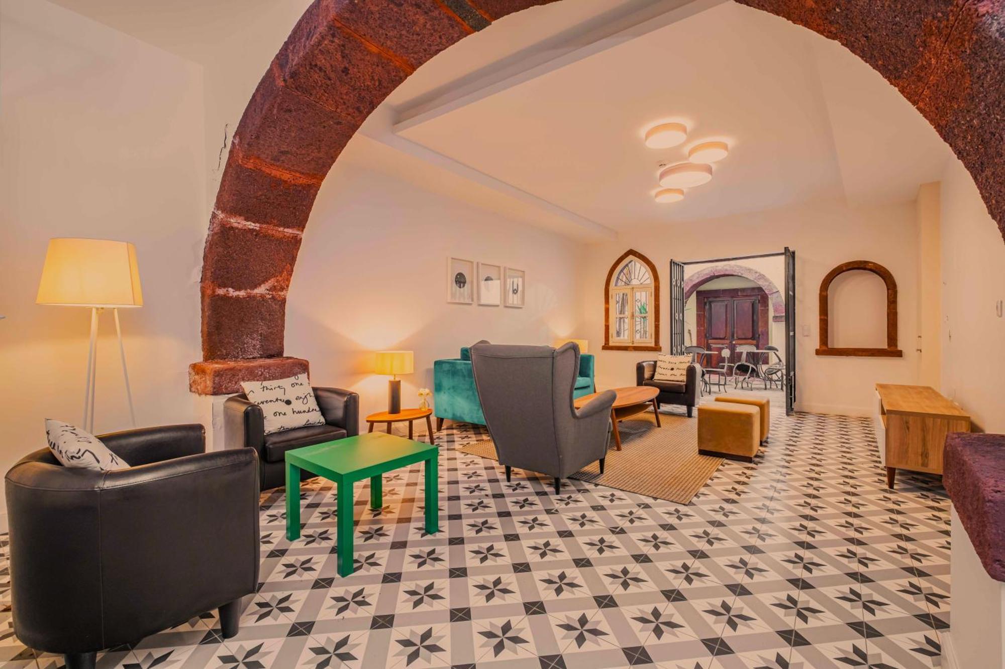 Studios Funchal Экстерьер фото