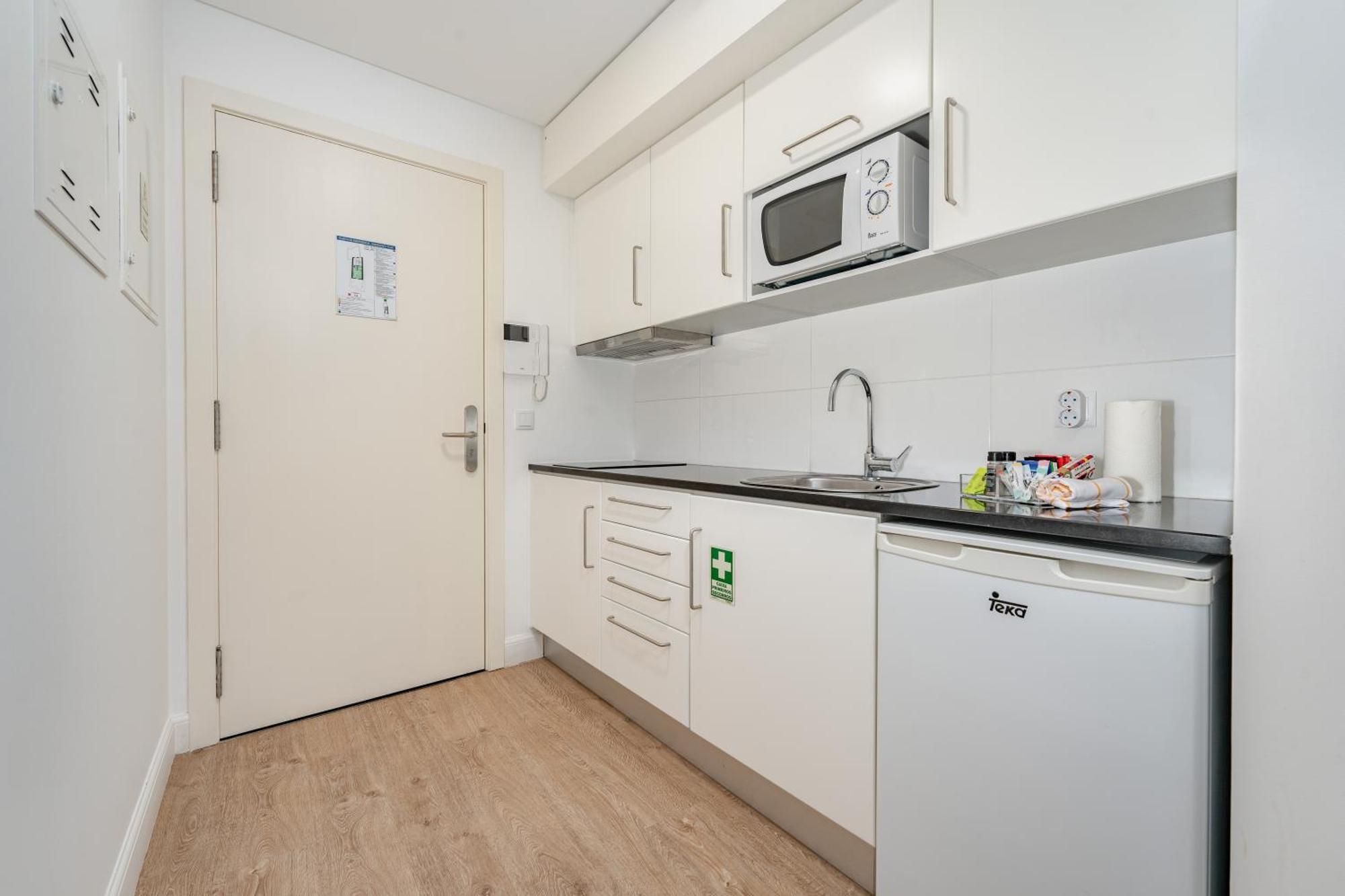 Studios Funchal Экстерьер фото