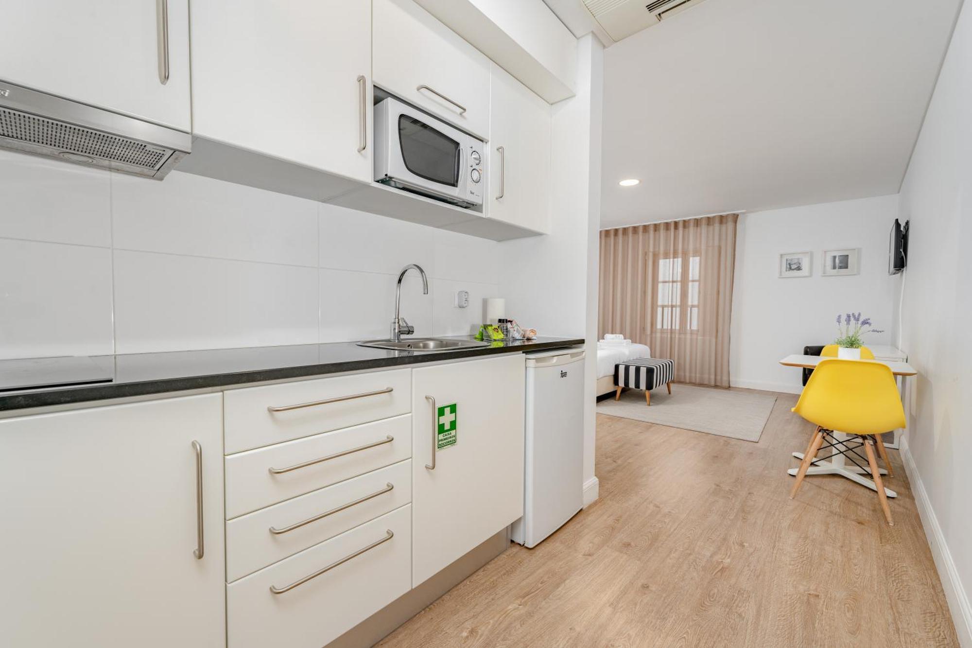 Studios Funchal Экстерьер фото