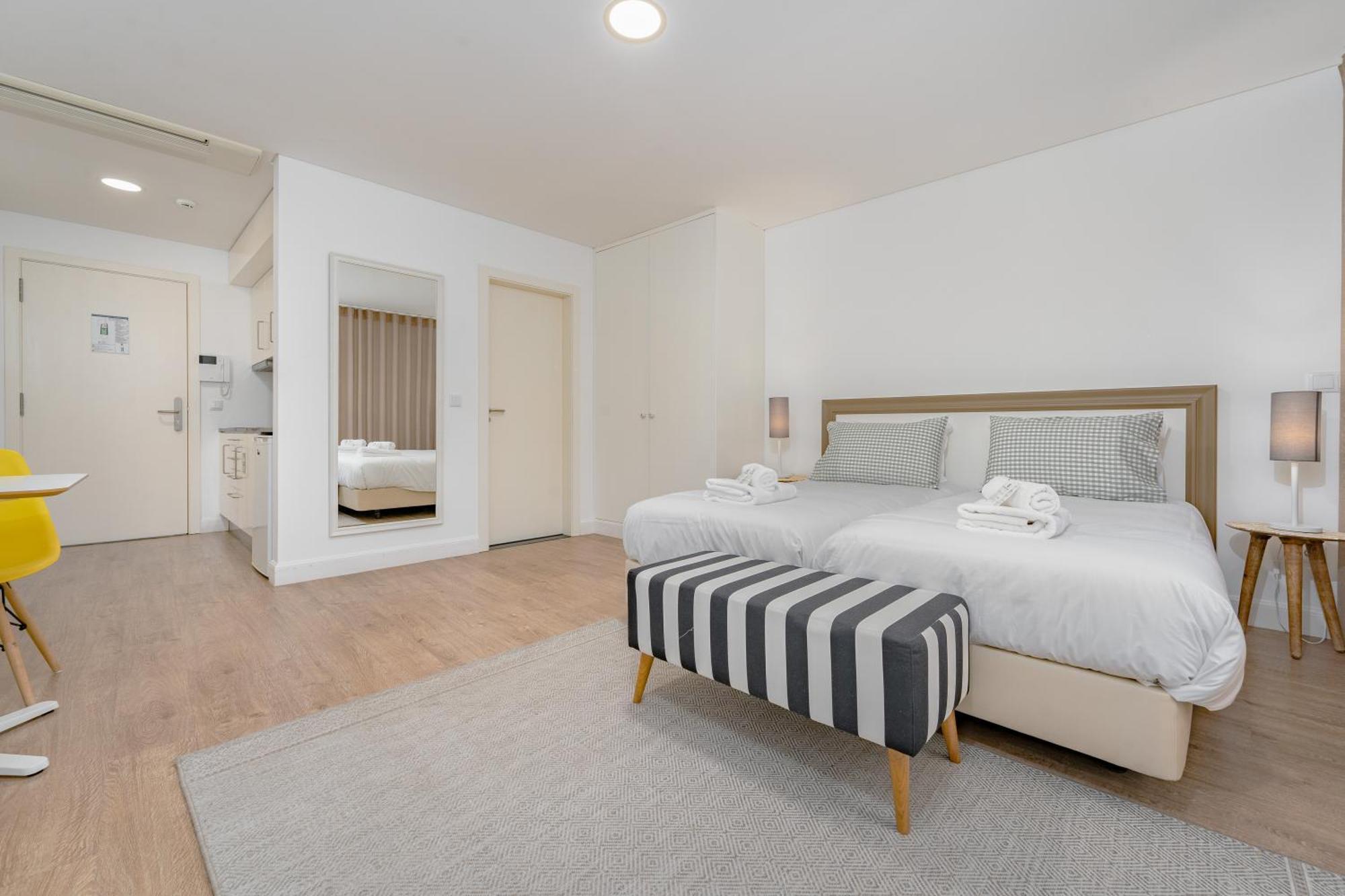 Studios Funchal Экстерьер фото